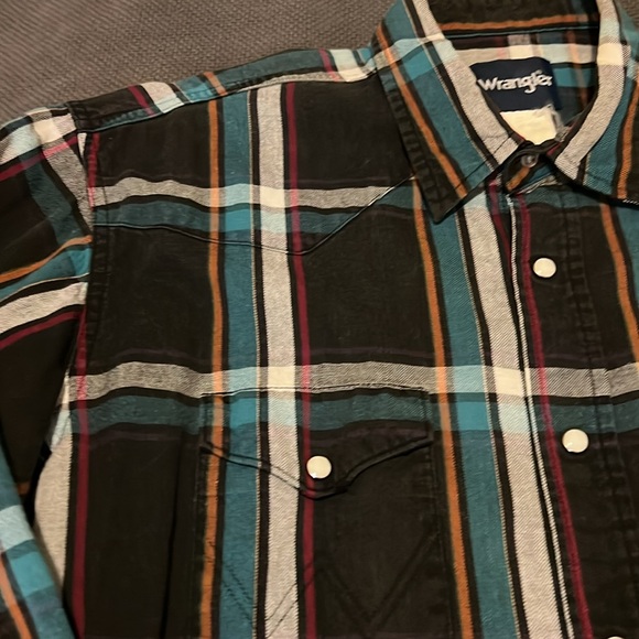 Vintage Wrangler Snap Button Shirt - Picture 4 of 4